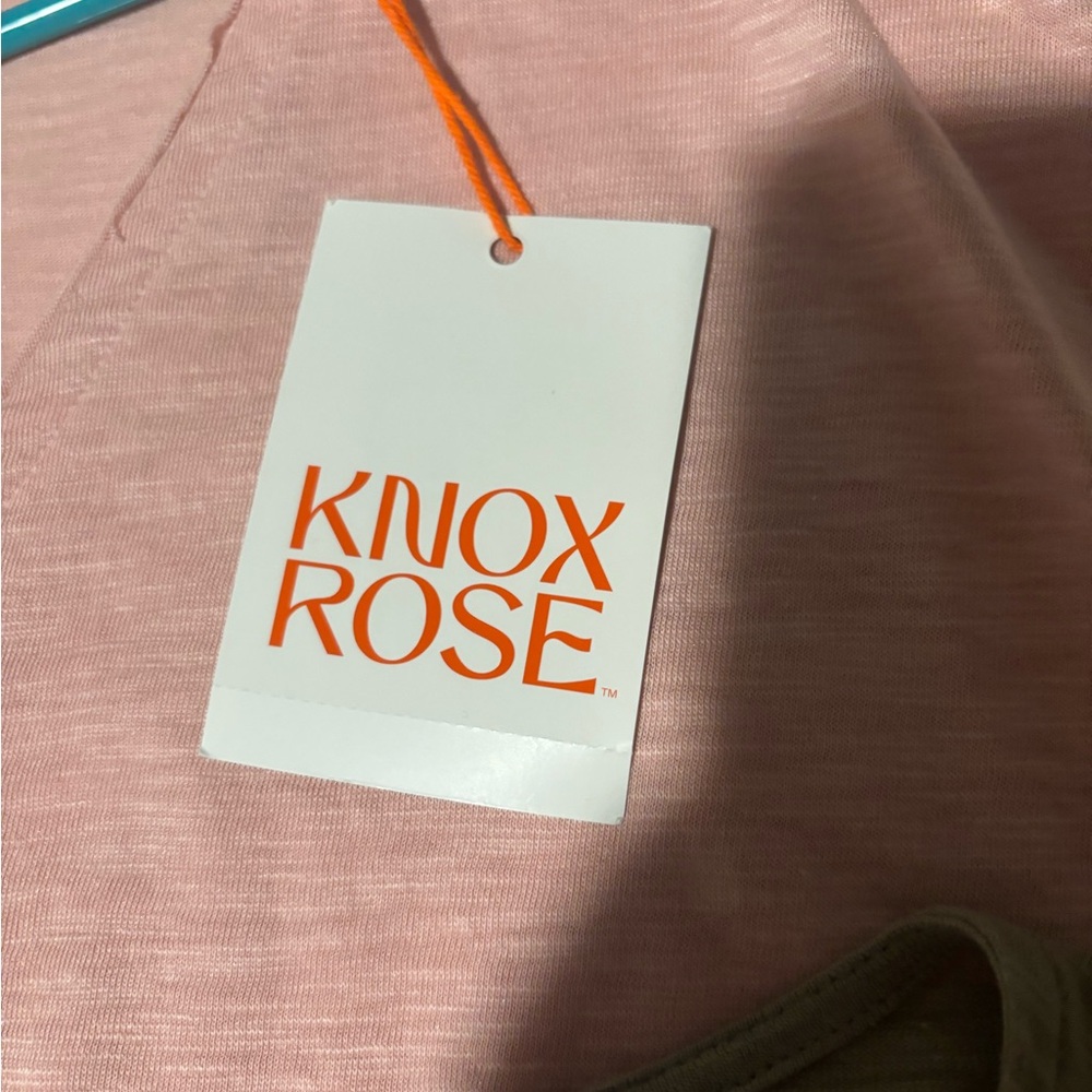 Knox Rose Blush and Olive Short Sleeve Tops - Picture 2 of 4
